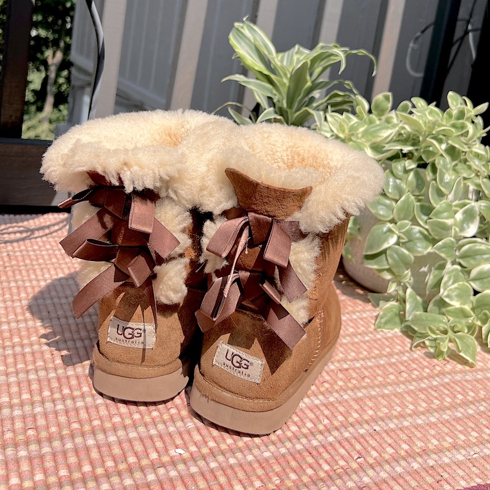 Bailey Bow Ugg Boots